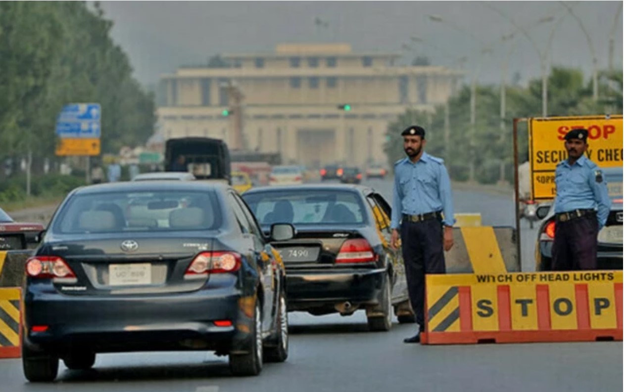 Nine Killed in Protest Over Khamenei’s Martyrdom Near US Consulate in Karachi
