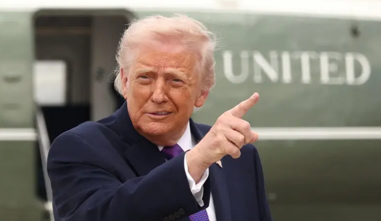 US President Vows Strong Protection for Oil Tankers in Strait of Hormuz