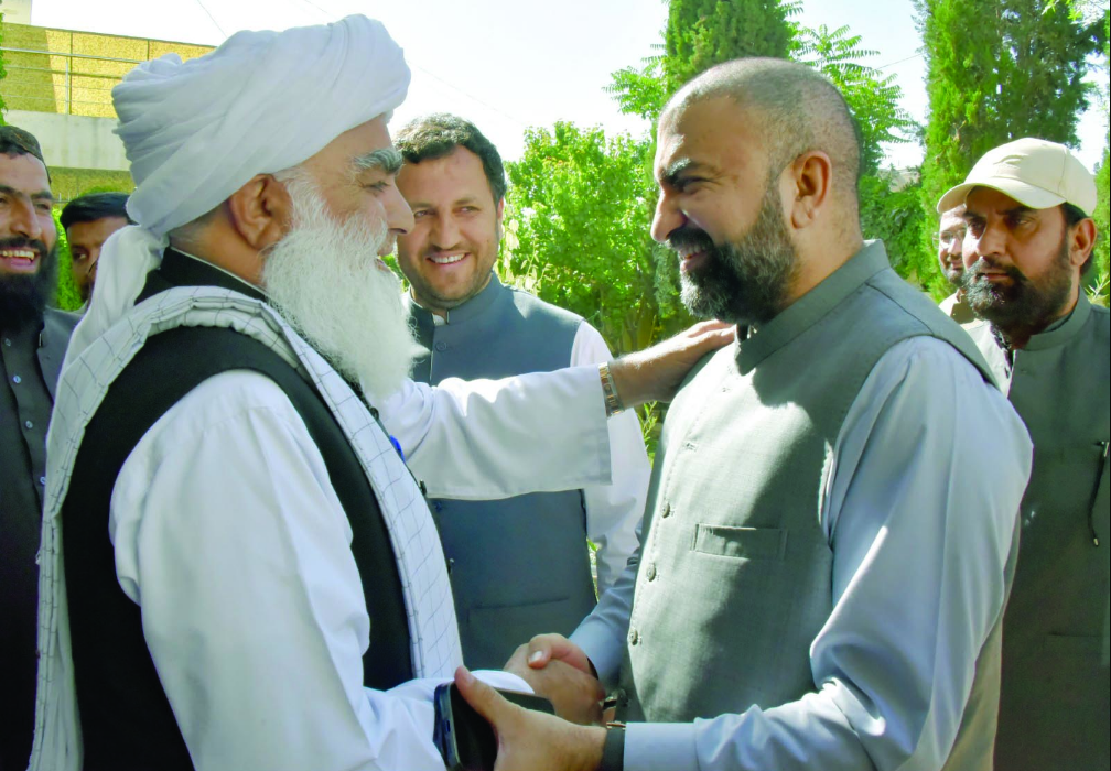 CM Balochistan meets JUI provincial chief, says seminaries row stems from misunderstandings