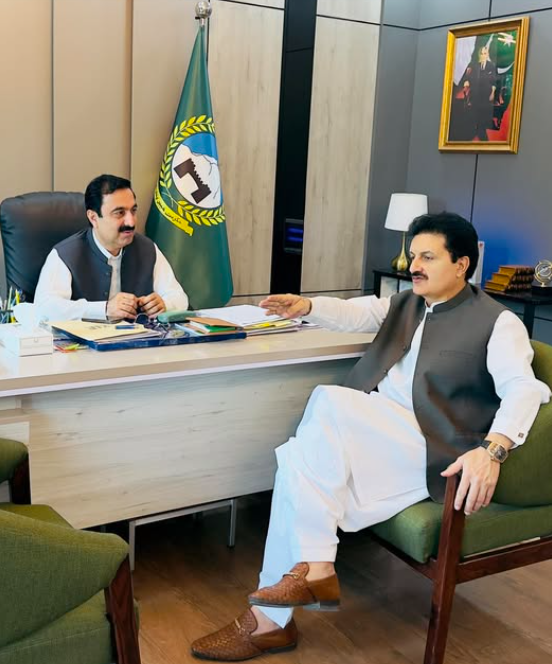 Ajmal Khan Wazir Meets KP Chief Secretary, Discusses Merged Districts Issues, Focus on Tehsil Shakai