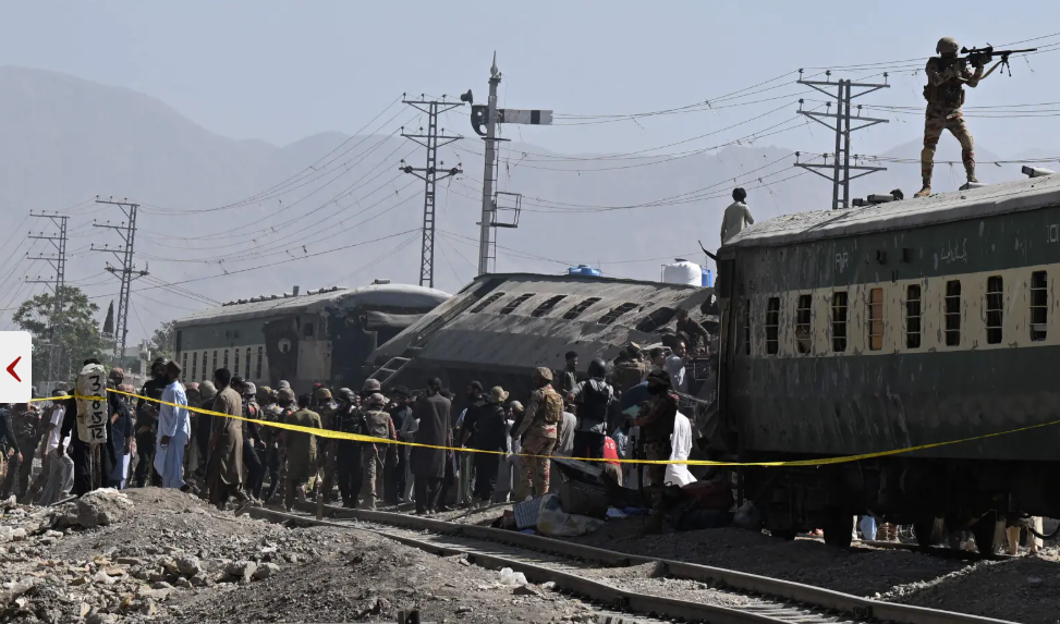 At least 14 martyred, 20 injured in suicide bombing targeting shuttle train in Quetta: Balochistan govt