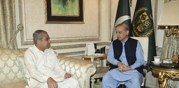 Mohsin Naqvi meets PM Shehbaz ahead of Iran visit