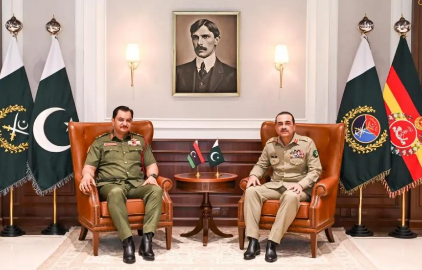 CDF Munir, Libyan Military Chief Stress Importance of Boosting Bilateral Defence Ties