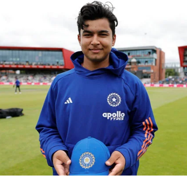 15-Year-Old Vaibhav Sooryavanshi Breaks Sachin Tendulkar’s Long-Standing India Debut Record