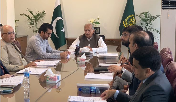 Federal Minister Pirzada Seeks Explanation Over Three-Year Delay in FGEHA Housing Projects