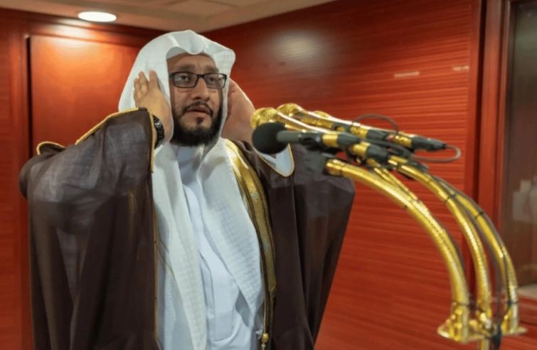 Muezzin of Makkah’s Grand Mosque Sheikh Ibrahim Al Madani Passes Away