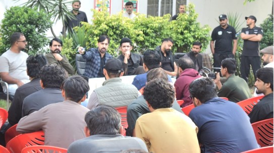 FGEHA Holds Open Court in G-13 to Address Residents’ Grievances, Vows Action Against Encroachments