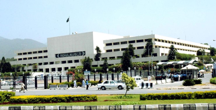 Pakistan Railways Reclaims Over 2,826 Acres of Encroached Land in Five Years, 174 Cases Registered, Senate Told
